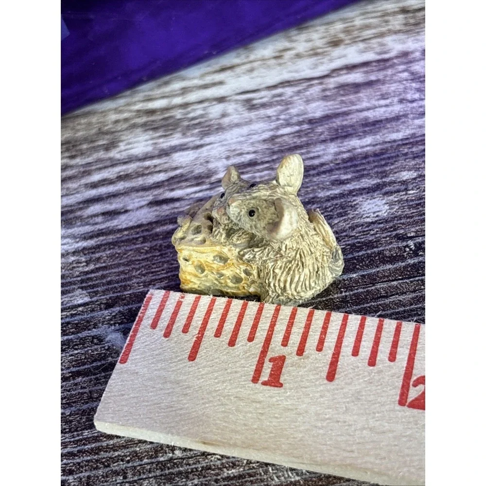 2 Mice in‎ Block of Cheese 1 Inch Vintage Cermic Figurine